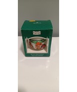 1985 Hallmark Glass Ornament Hugga Bunch in Original Box w Price Tag - $206.99 MXN