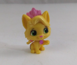 Disney Palace Pets Minis Rapunzel&#39;s Maltese Dog Daisy 1.75&quot; Mini Toy Figure - $55.17 MXN