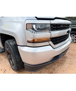 Passenger Headlight Classic Style Fits 16-19 SILVERADO 1500 PICKUP 10481... - $14,390.63 MXN