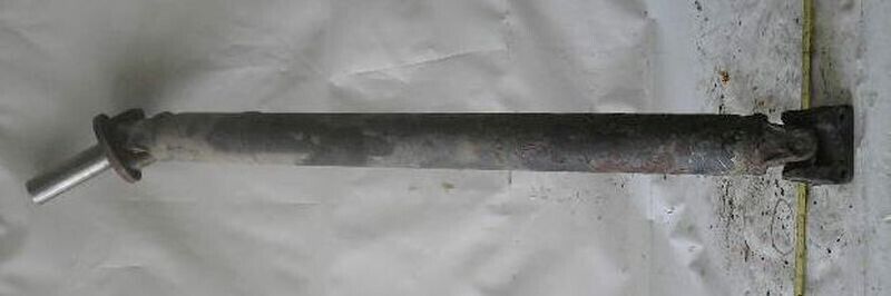 1995 Nissan Pathfinder 4x4 3.0L Rear Driveshaft - $68.88