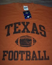 Vintage Style UNIVERSITY OF TEXAS Longhorns T-SHIRT MENS MEDIUM NEW Foot... - $370.68 MXN
