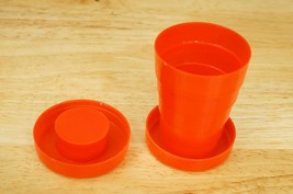 Vintage Red Plastic Collapsible Flat Travel Cup With Pill Holder Ridgefi... - $15.30 CAD