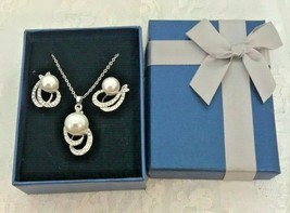 Pearlesque Necklace &amp; Pierced Earring Set in Gift Box Beautiful Bling - £17.80 GBP