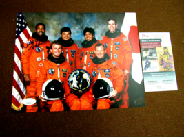 BRIAN DUFFY WINSTON SCOTT STS-72 NASA ASTRONAUT SIGNED AUTO 10 X 8 PHOTO... - $118.79