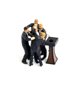 Trump Historical 5pc  Attempted Assassination Diorama Miniature  Collect... - $76.78 CAD