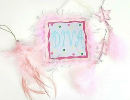 Christmas Diva Sign &amp; Pink Feathers and Feather Dangle Ornaments Set Of 4 - $16.82