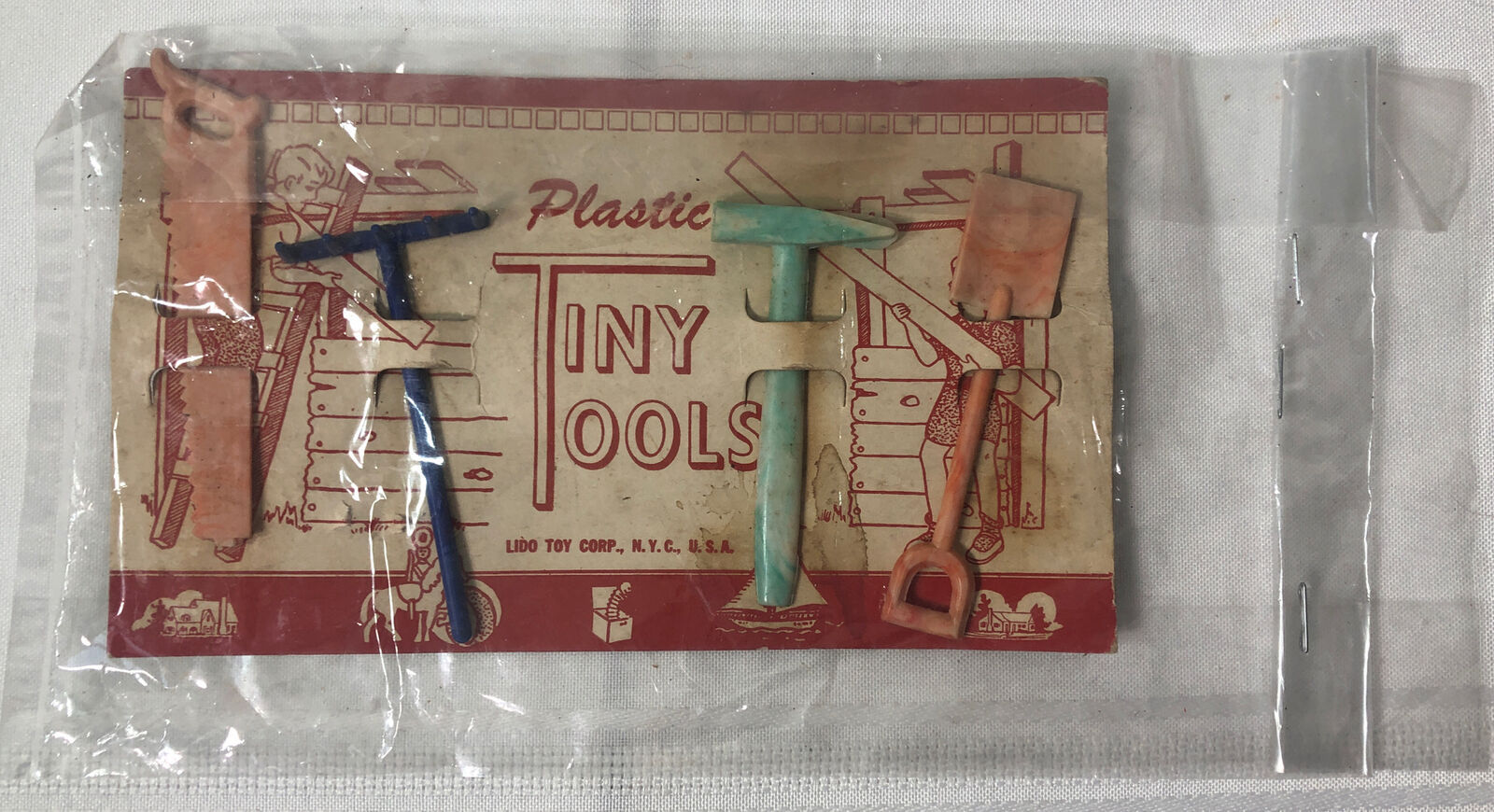 Vintage Hard Plastic LIDO TOY set TINY TOOLS 1950's On Original Card - $26.61