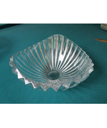 GORGEOUS CRYSTAL BOWL CENTERPIECE RIBBED CRYSTAL 6 X 9&quot; RARE - £98.61 GBP