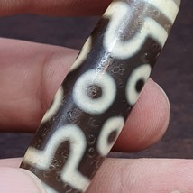 7 sky Eyes Unique Pattern totem Tibetan Old Agate Dzi Bead Amulet Pendant - $98.94 CAD