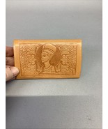 Vintage Egyptian Tan Hieroglyphics Pharoah Queen Nefertiti &amp; Camels Chan... - €12,78 EUR