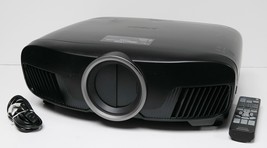 Epson Pro Cinema 4050 4K PRO-UHD 3LCD Projector - Black image 2