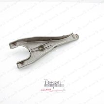 NEW GENUINE TOYOTA 4RUNNER TACOMA CLUTCH RELEASE FORK SUB-ASSY 31204-20071 - $36.58