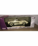 Vtg New  Motor Max 1958 Corvette Die  Cast 1/18  Metal Item 73109 A21 White - $98.00