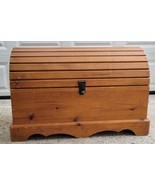 *M) Vintage 1991 Wooden Dome Top Cedar Linen Trunk Treasure Chest - £119.27 GBP