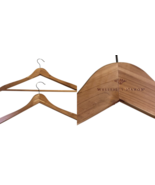 Wellesley Manor Cedar Hangers Set Lot 2 Wood Wooden Premium Quality - $542.81 MXN