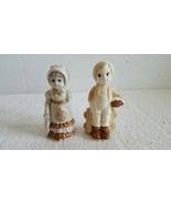 4&quot; Tall Ceramic White and Brown Boy and Girl Figurine Vintage Colonial T... - $238.92 MXN