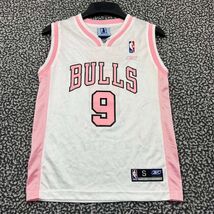 Chicago Bulls Deng #9 Jersey Shirt Youth Girls Small 7-8 Reebok NBA V-Ne... - $54.49 CAD