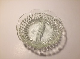 Vintage Relish Dish Round Clear Glass with Texture Diamond Design - £3.80 GBP