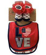 Baby Essentials Baby Girl&#39;s 3 Bibs &amp; Socks Set Love Stars Hearts US Them... - €11,97 EUR