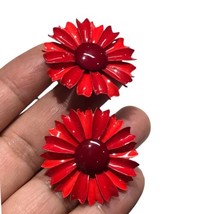 vintage Red Enamel  metal sunflower clip EARRINGS costume jewelry - £35.97 GBP