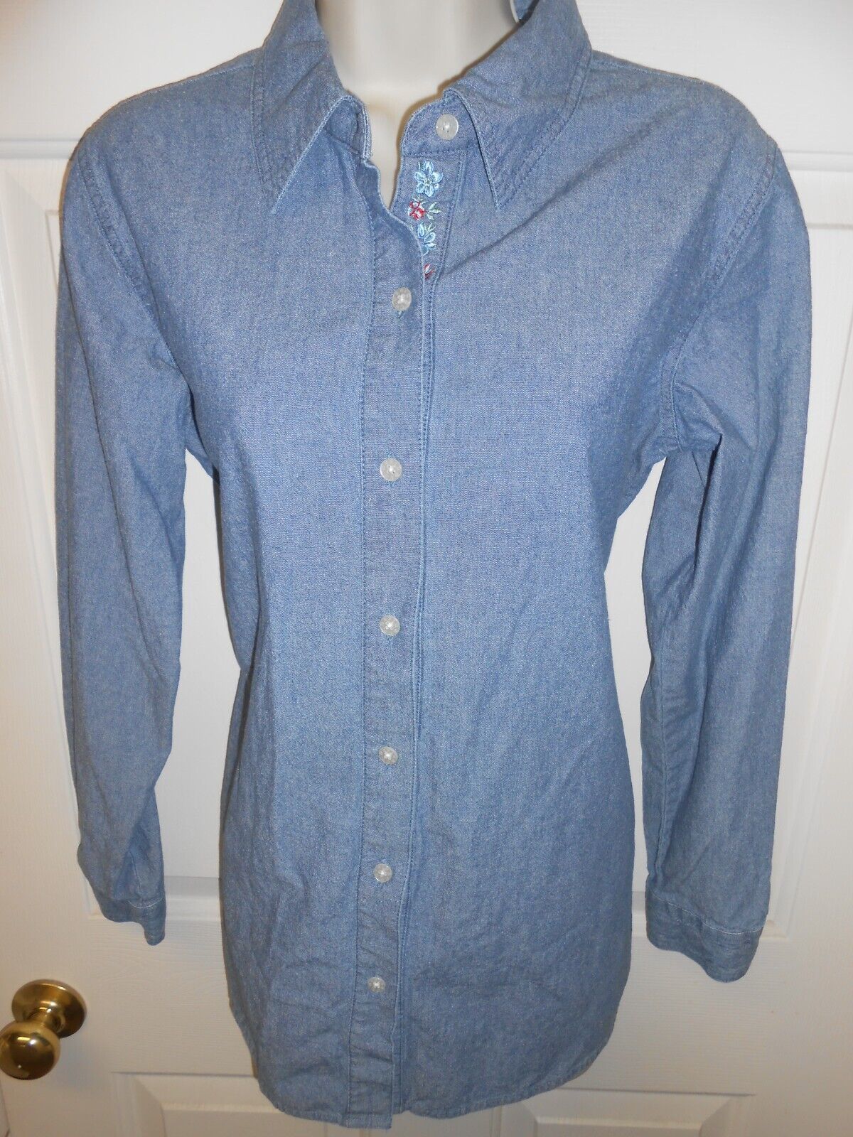 Primary image for Cute Women's size Small long sleeve Denim & Co. Jean Blouse Top NWOT 