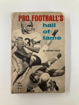 VTG 1963 Pro Football&#39;s Hall of Fame by Arthur Daley - $9.45