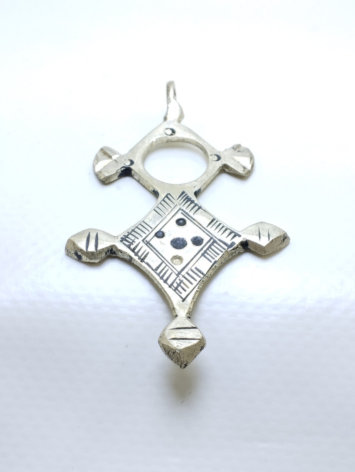 Tuareg Cross Pendant – Handmade Silver Tribal Berber Amulet from Morocco Item image 4