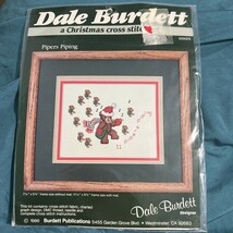 Dale Burdett A Christmas Cross Stitch Kit 11 Dancing Pipers Piping Bears... - €13,67 EUR