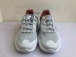 Reebok Women&#39;s Classic Split Fuel Sneaker Size 7.5 - $21.95