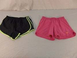 Adult Women&#39;s Nike LiveStrong Pink Shorts &amp; Gap Body Black Green Shorts 31037 - £17.84 GBP