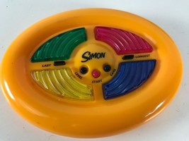 Hand Held Simon Electronic Brain Memory Game Yellow Hasbro 2002 Fully tested - £4.69 GBP