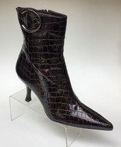 Stuart Weitzman Croc Embossed Pointed Toe Patent Leather Ankle Boots (Size 6 M) - £63.90 GBP