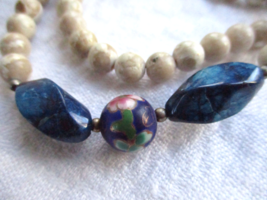 Floral Cloisonne Beige Striated Marble Twisted Sodalite Bead Necklace Vi... - $33.25