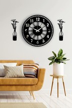Decorative Mirrored Wall Clock + Vase Painting Silver - €29,96 EUR