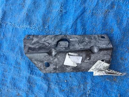 Saturn GM OEM 96-99 SL1 Fender Reinforcement QUARTER PANEL BRACKET REAR ... - €5,94 EUR