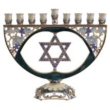  Menorah Jeweled Hanukkah Candle Holder with Star of David - $1,380.24 MXN