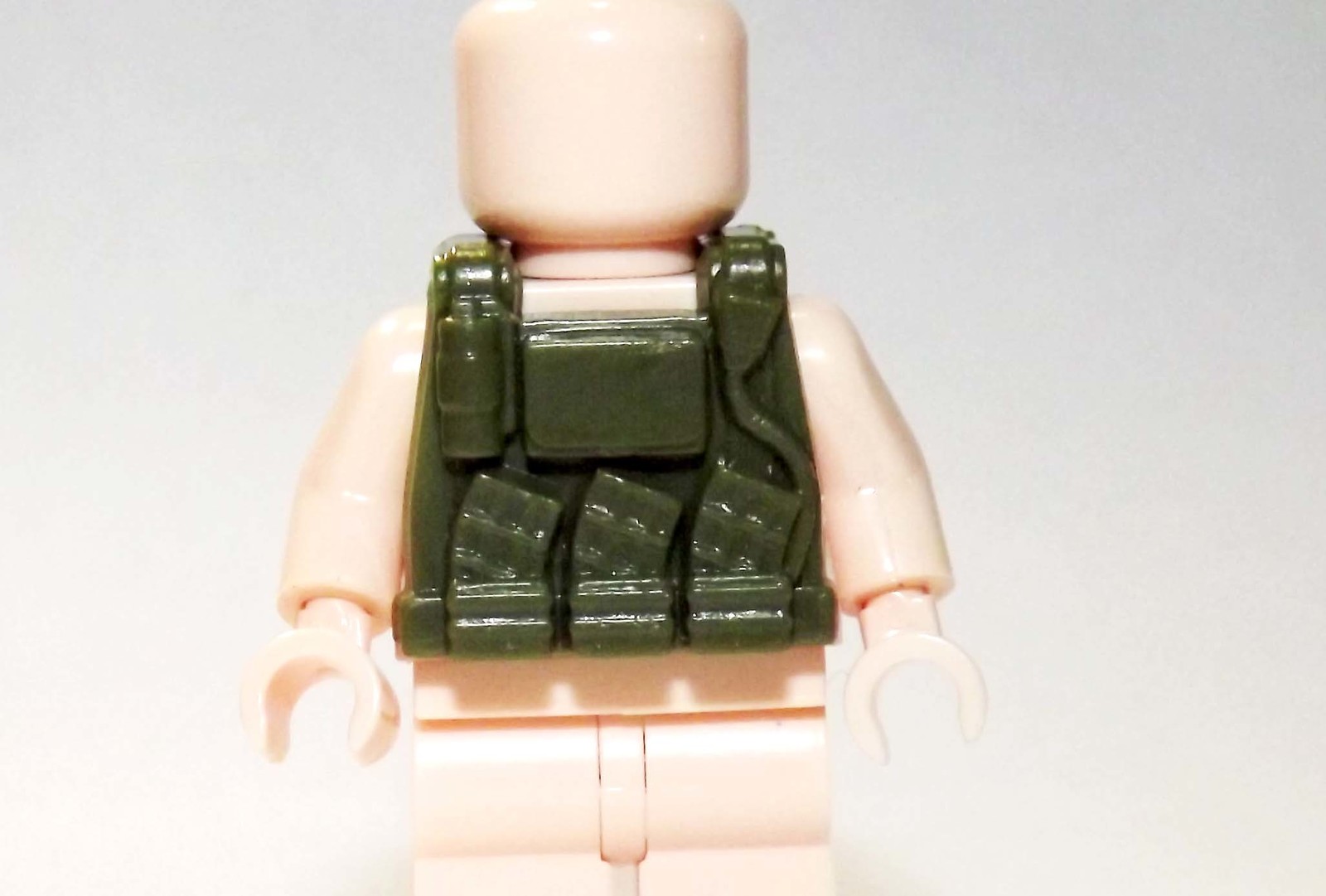  Tactical Vest With Mag Pouches Green For Minifigure Toys - $2.01
