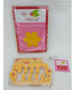 Spa Retreat Flower Shape Bath Pillow 4 Piece Pedicure Set Yellow - £4.66 GBP