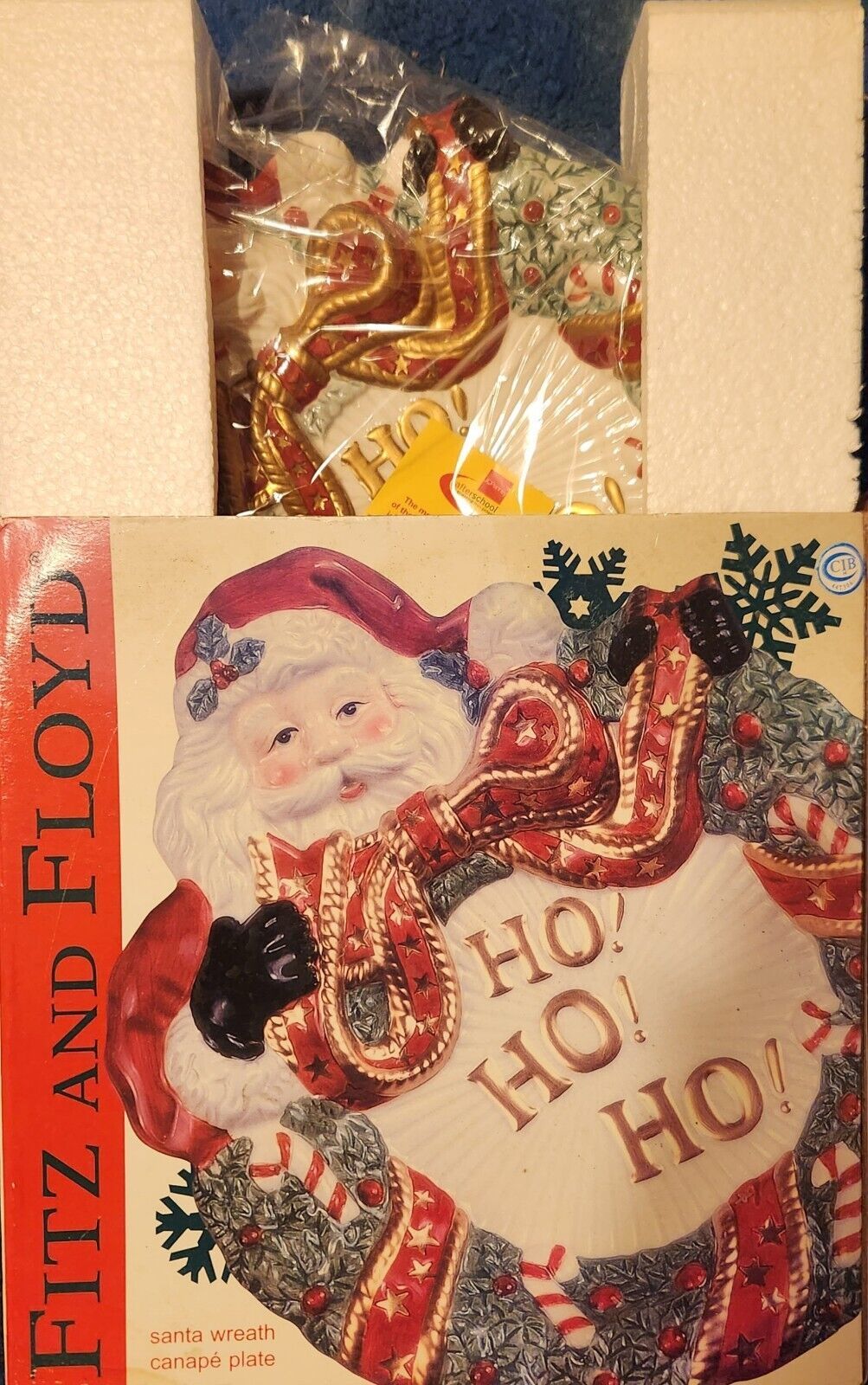 2002 Fitz and Floyd Santa Wreath Canape Plate - $10.40