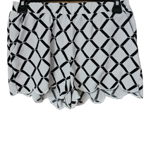 Black and White Short Shorts with Pockets Size Small  - £19.46 GBP