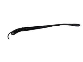 Passenger Right Wiper Arm From 2007 Chevrolet Avalanche  5.3 - $39.95
