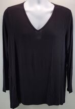 B) Roz &amp; Ali Woman 1X Black Pullover V-Neck Shirt - $9.89