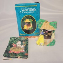 Vintage Dreaming Of The One I Love Enesco Disney Snow White Ornament #139696 - £14.78 GBP