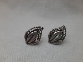 Vintage Danecraft Sterling Silver Openwork Filigree Leaves Earrings Screw Back - £19.74 GBP