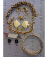 8 Pc Lot MONET Jewelry Bracelets Earrings Brooch Charm Turtle Rhinestone... - £23.46 GBP