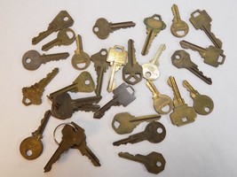 ONE HALF POUND LOT OF BRASS KEYS FOR REPLACEMENT, CRAFTS, ETC ILCO SARGE... - £7.00 GBP