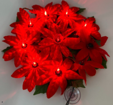 Lighted Red Poinsettia wreathe Christmas Electric Window Hanging Vintage - £5.30 GBP