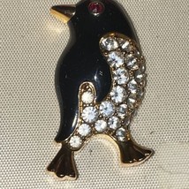 2-Unique Penguin pin brooch in enamel on metal 1 1/2 Inch - $174.71 MXN