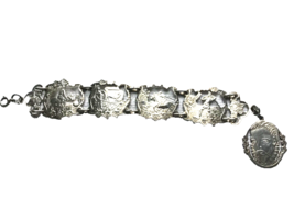 Bracelet Spain Unusual Militaria Scenes on Links VINTAGE Estate Jewelry ... - $1,201.23 MXN