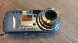 Fotocamera digitale Sony Cyber-shot DSC-P73 4,1 megapixel funziona - £28.74 GBP